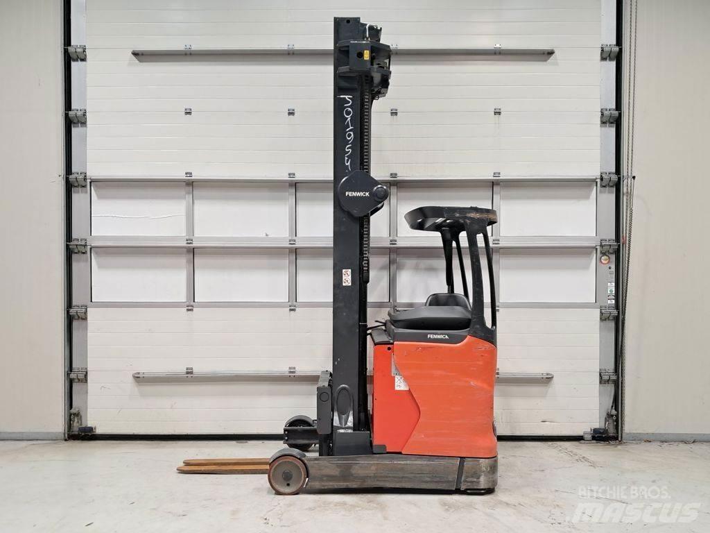 Linde R14 HD 리치 트럭