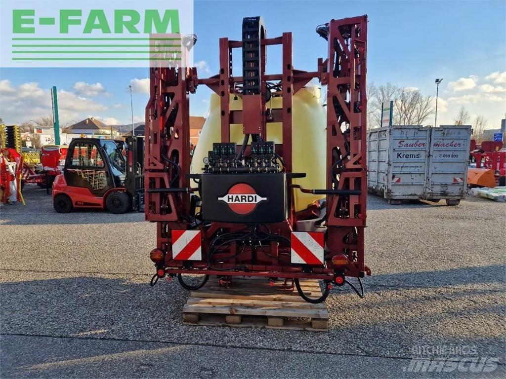 Hardi Mega 12 견인형 분무기