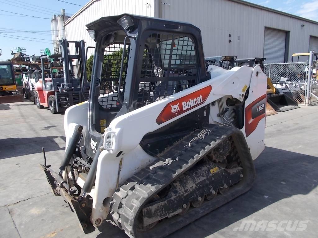 Bobcat T62  스키드로더