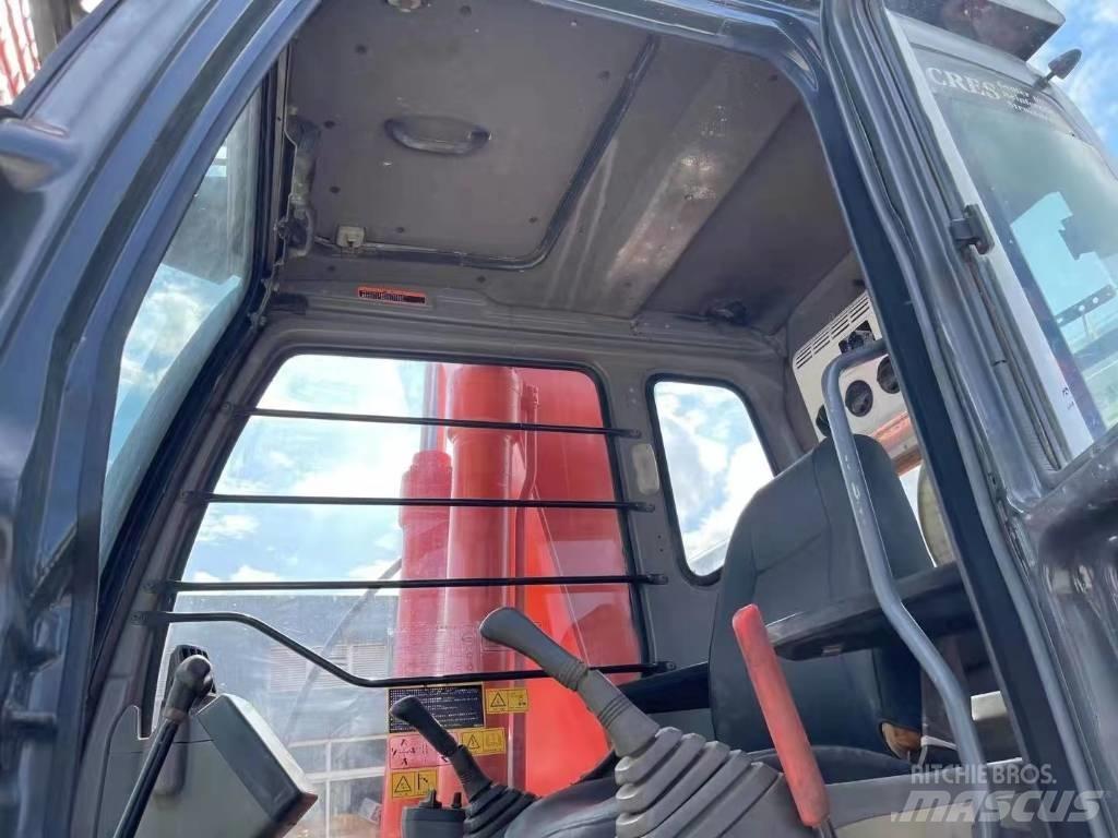 Hitachi ZX 200 C LC 대형 굴삭기 29톤 이상