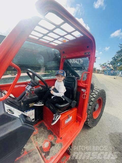 SkyJack SJ 843 험지용 트럭