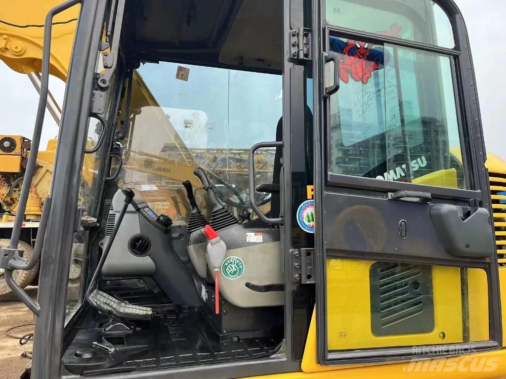 Komatsu PC70-8 대형 굴삭기 29톤 이상