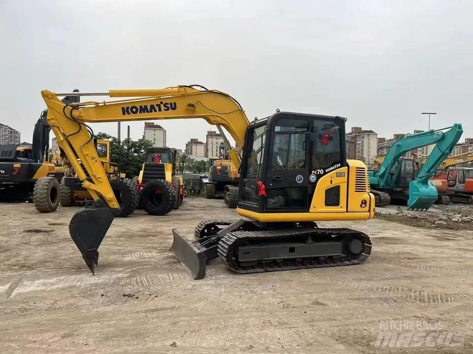 Komatsu PC70-8 대형 굴삭기 29톤 이상