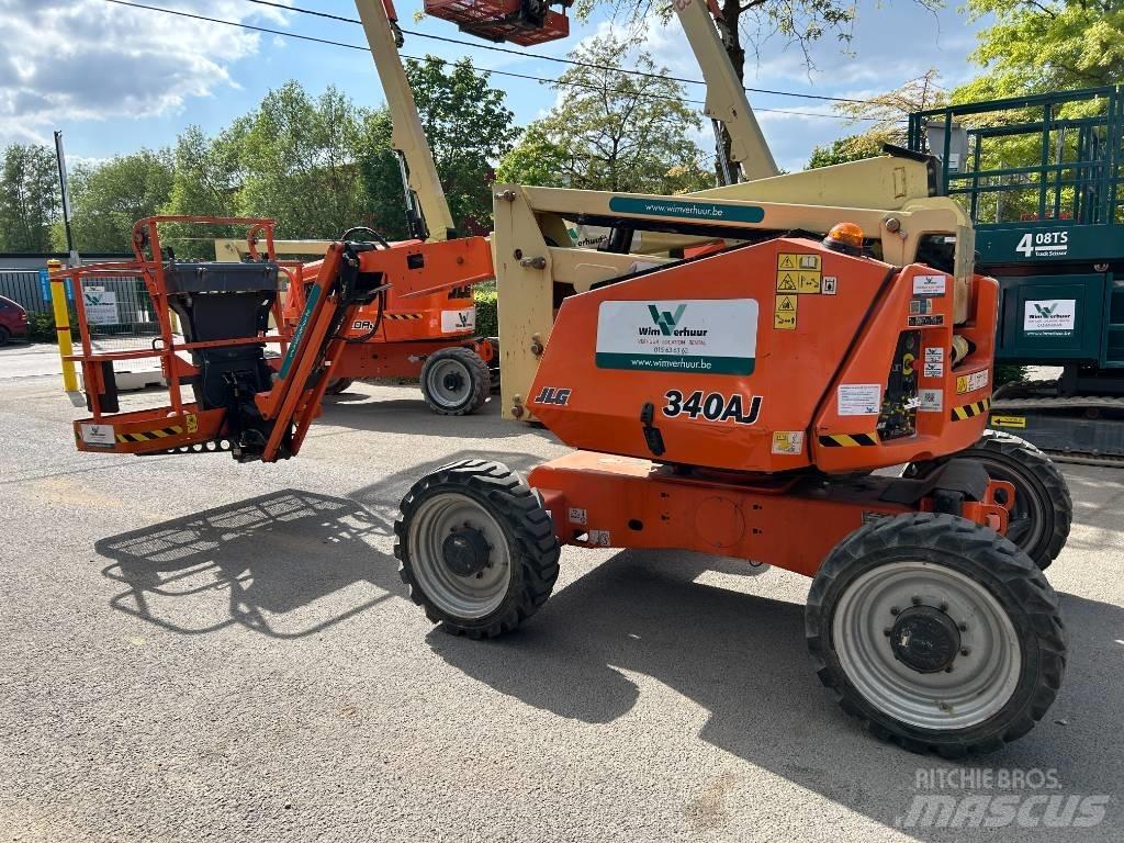 JLG 340 AJ 관절형 전동이동 리프트