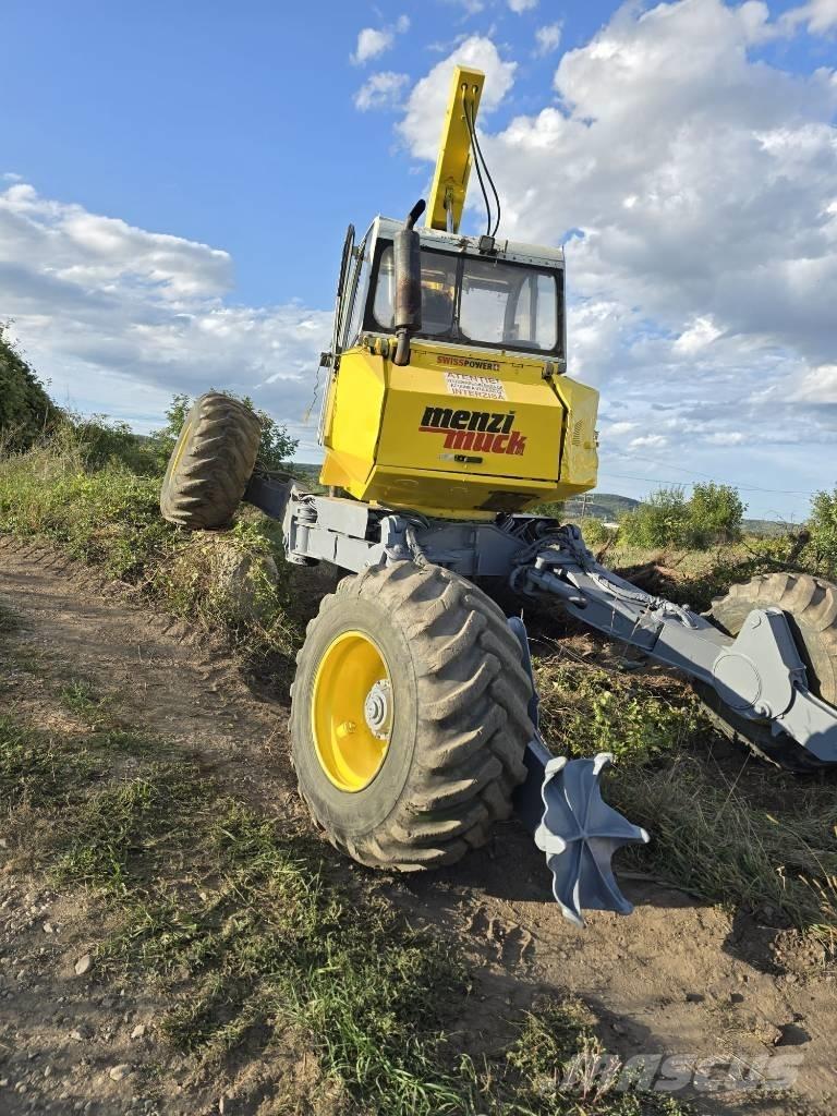 Menzi Muck A71  휠 굴삭기