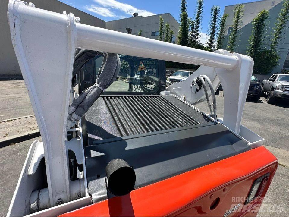 Bobcat S 530  스키드로더