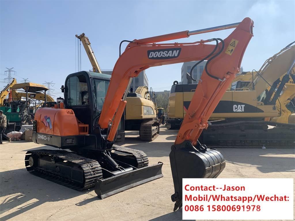 Doosan DH 60-7 소형 굴삭기 7톤 미만