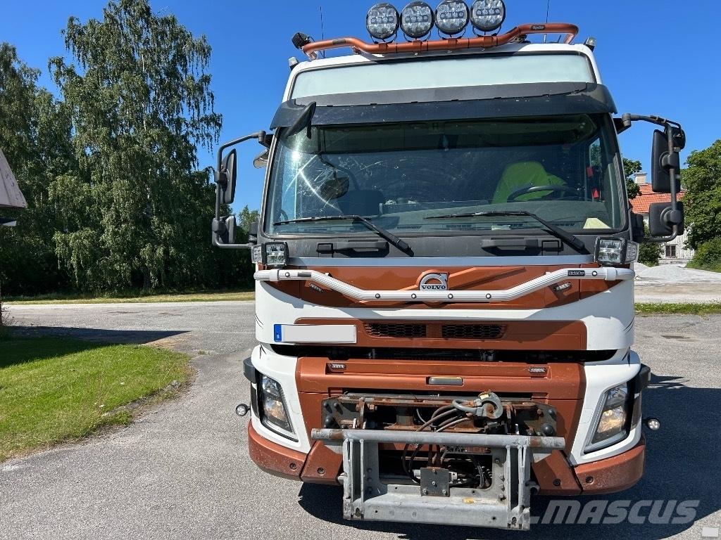 Volvo FMX 510 훅 리프트 트럭