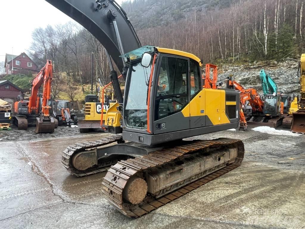 Volvo EC 220 EL 대형 굴삭기 29톤 이상