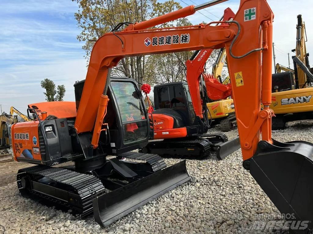 Hitachi 70 대형 굴삭기 29톤 이상