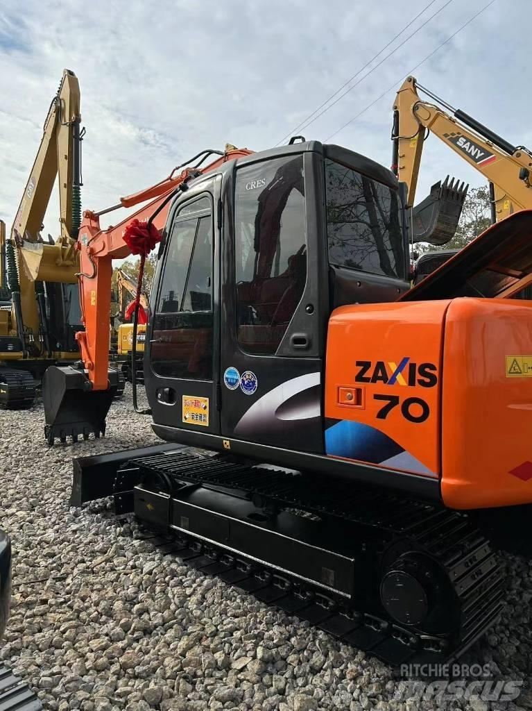 Hitachi 70 대형 굴삭기 29톤 이상