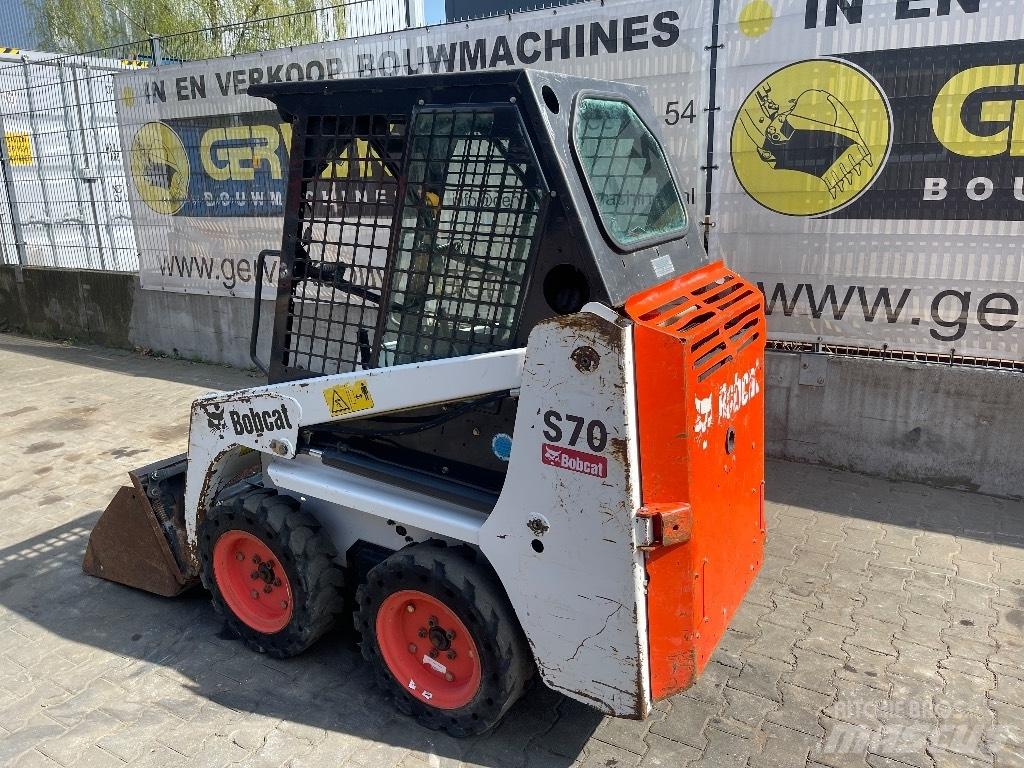 Bobcat S70  스키드로더
