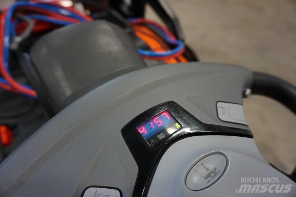 Toyota SPE120L 포크리프트