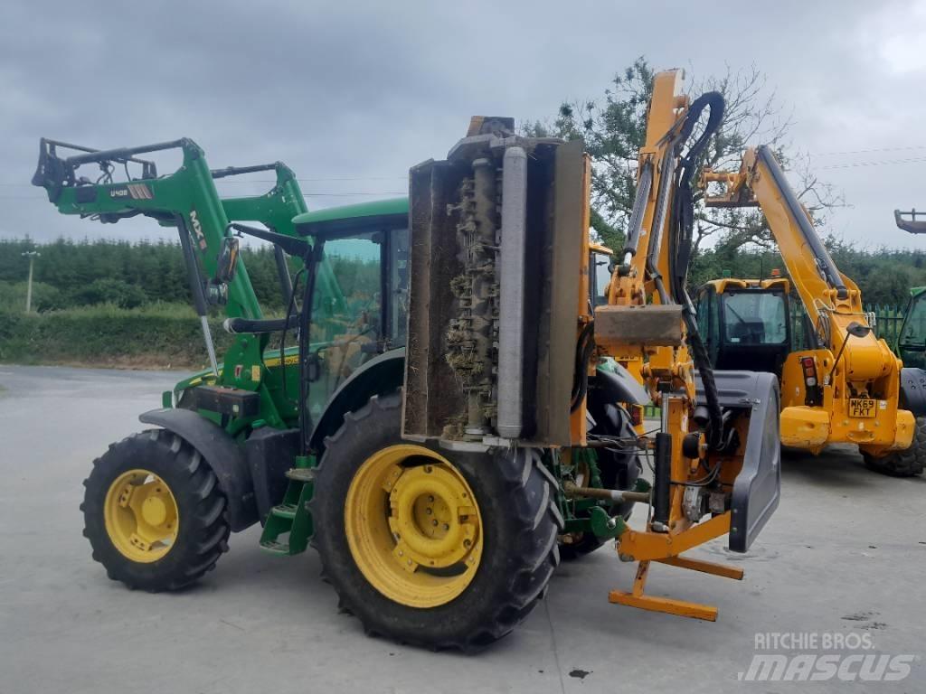 John Deere 5100 R 트랙터