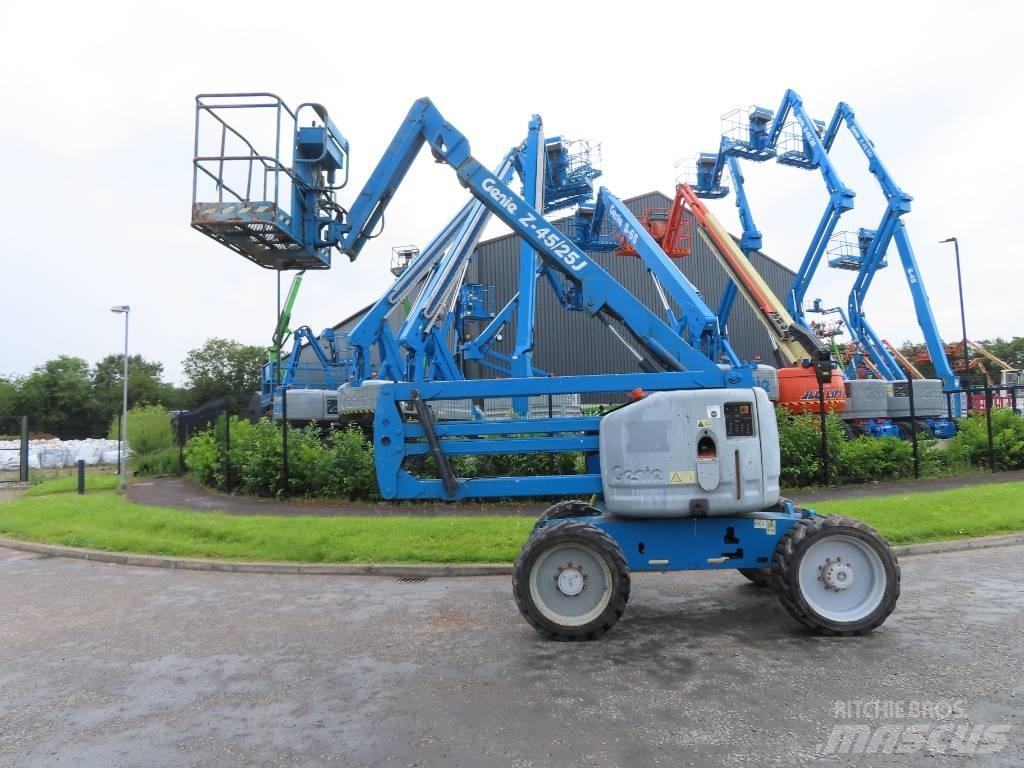 Genie Z 45/25 J 관절형 전동이동 리프트
