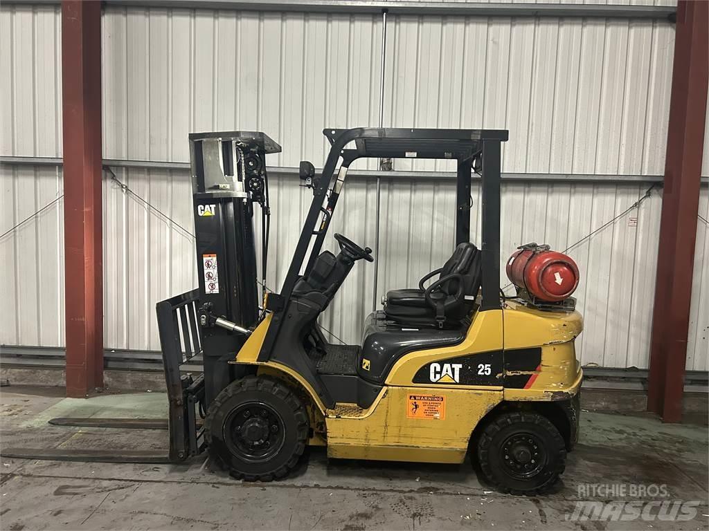 CAT GP25NT LPG 지게차