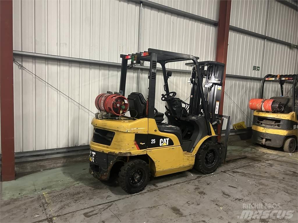 CAT GP25NT LPG 지게차