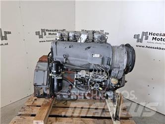 Deutz F4L912 엔진