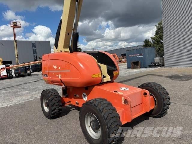 JLG 660 SJ 견인식 전동이동 리프트