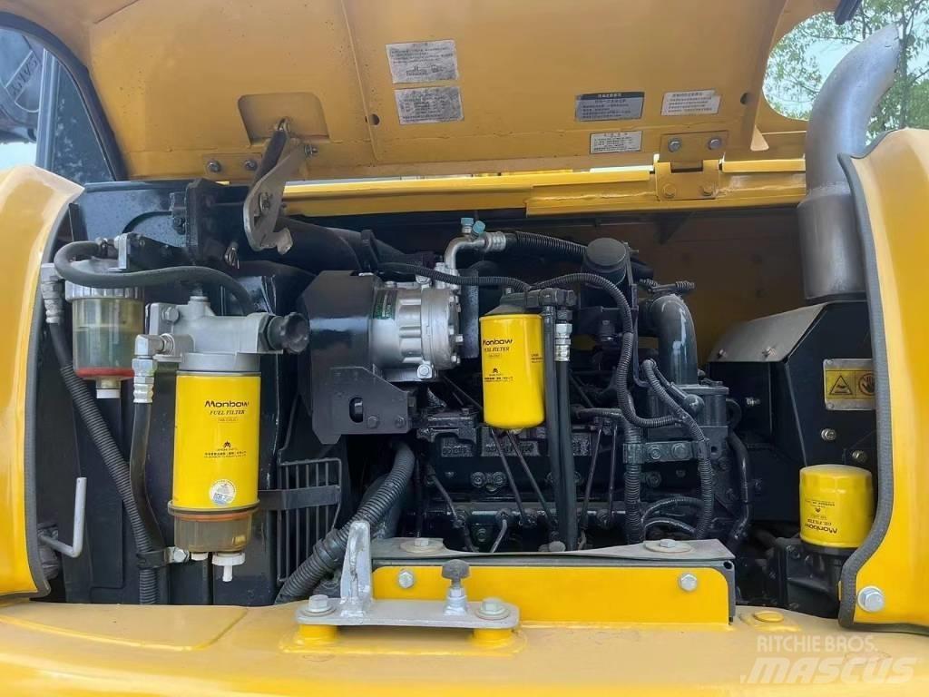 Komatsu PC70-8 대형 굴삭기 29톤 이상