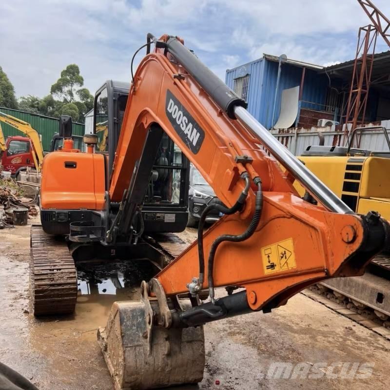 Doosan 60-9c 대형 굴삭기 29톤 이상