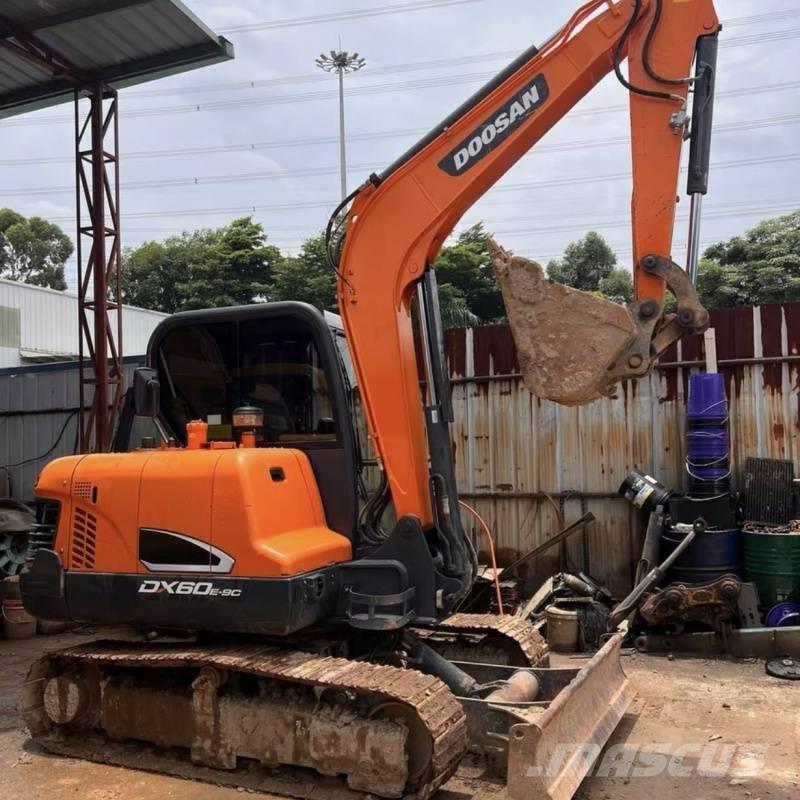 Doosan 60-9c 대형 굴삭기 29톤 이상