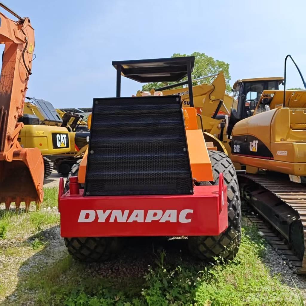 Dynapac CA 251 D 싱글 드럼 롤러