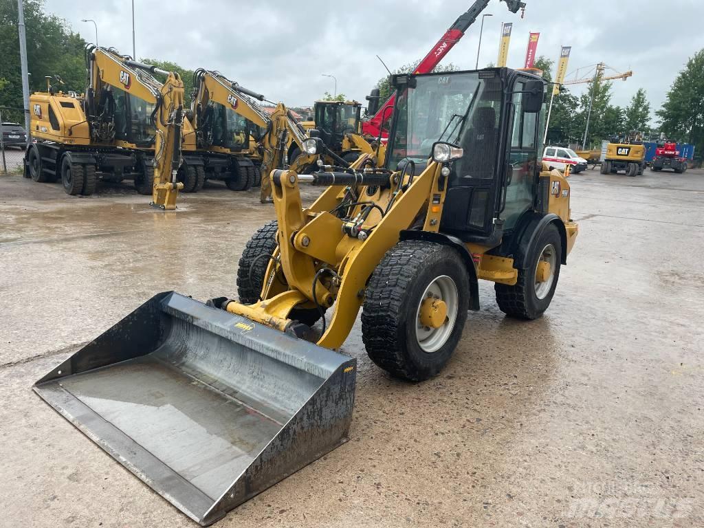CAT 906 M  휠로우더