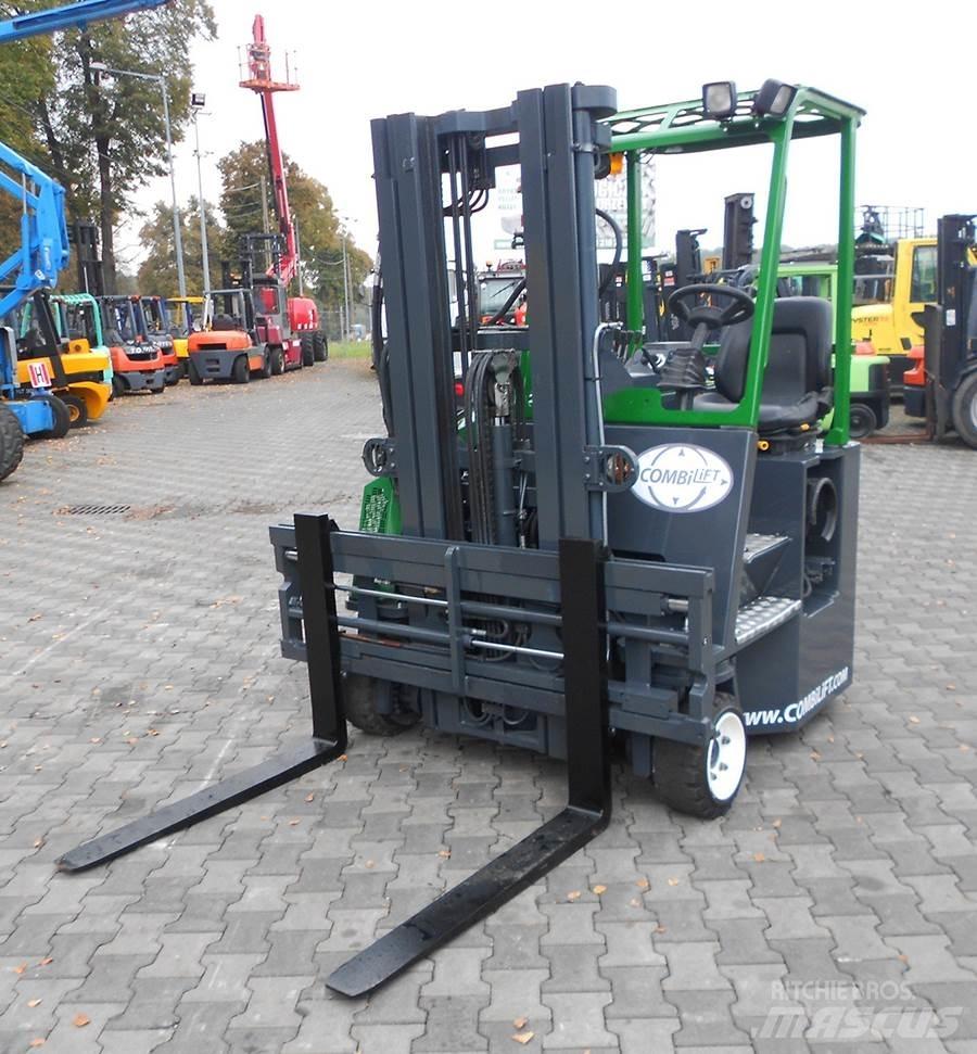 Combilift C2500CB 4방향 리치트럭