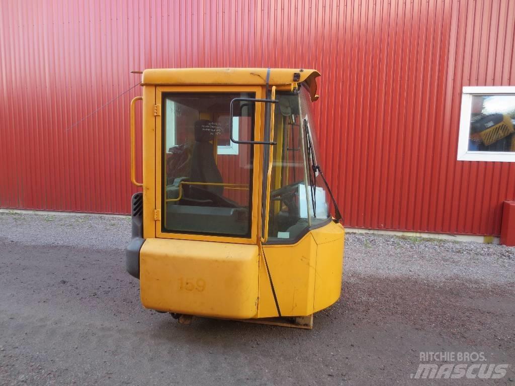 Volvo L 180 D 캐빈 및 인테리어