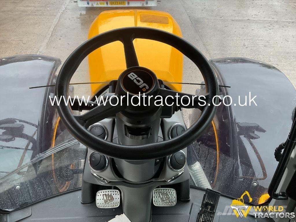 JCB Fastrac 4220 트랙터