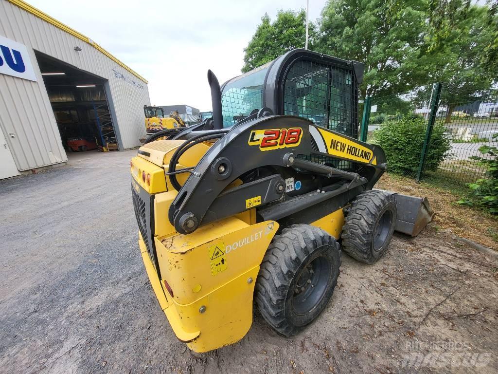 New Holland L218  스키드로더