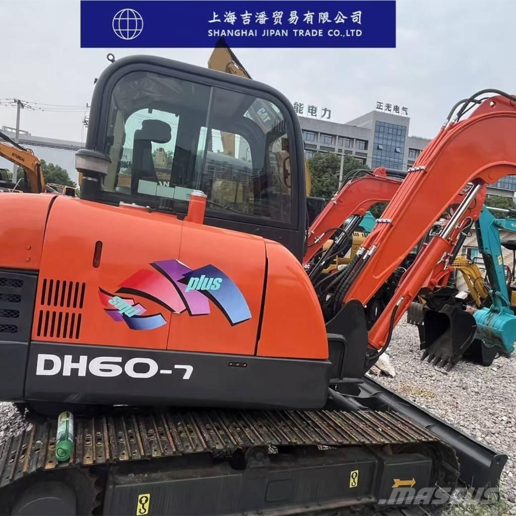 Doosan DH 60 소형 굴삭기 7톤 미만