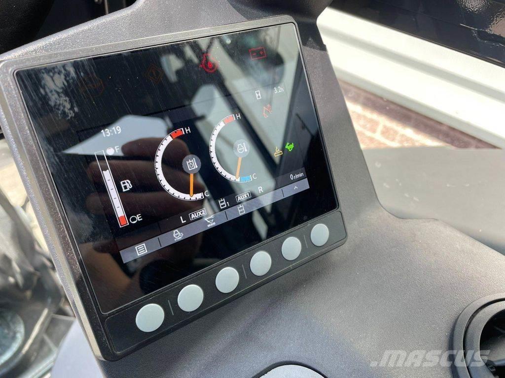 Yanmar VIO33-7 소형 굴삭기 7톤 미만