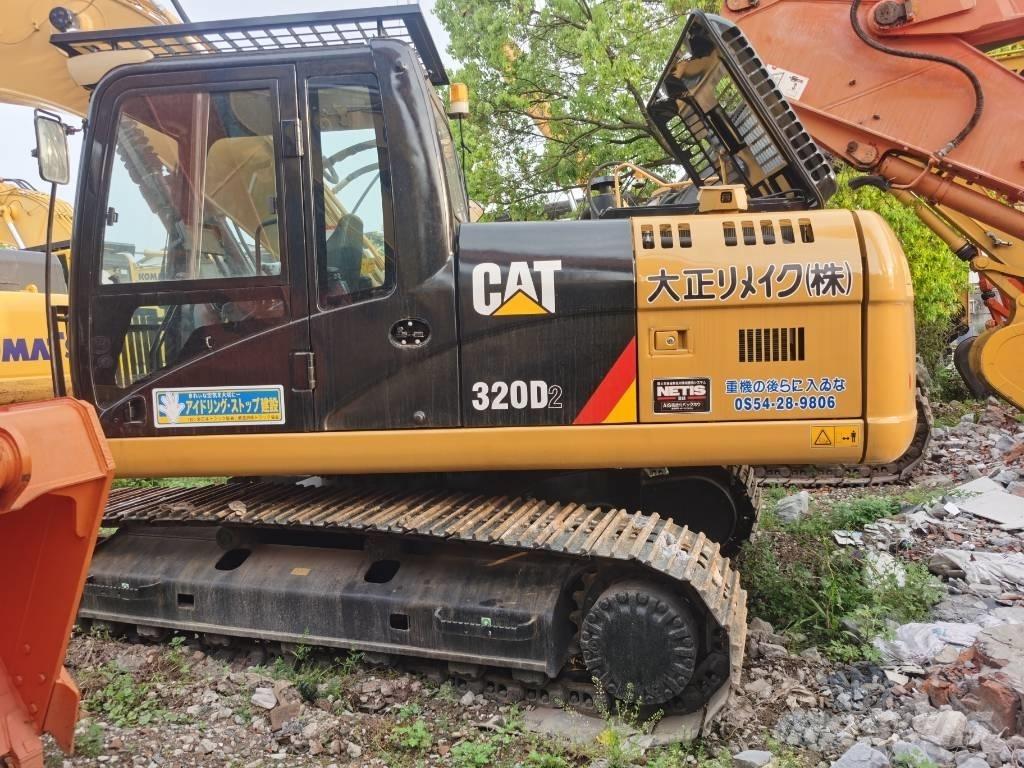 CAT 320 D2 대형 굴삭기 29톤 이상