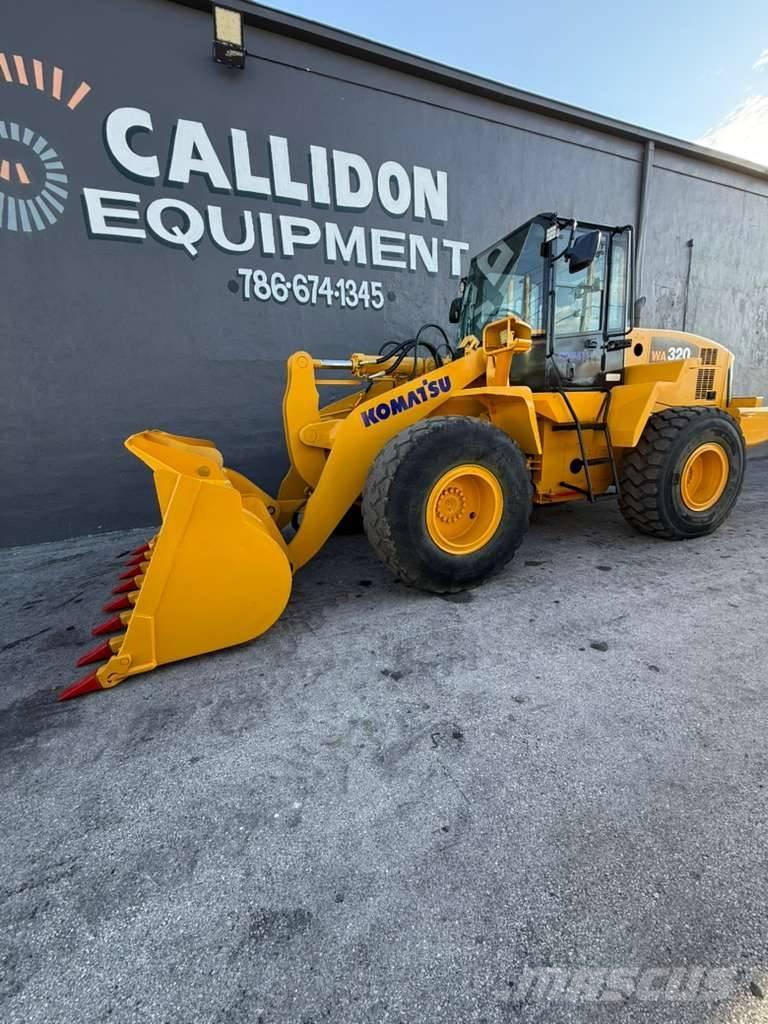 Komatsu WA 320-5L  휠로우더