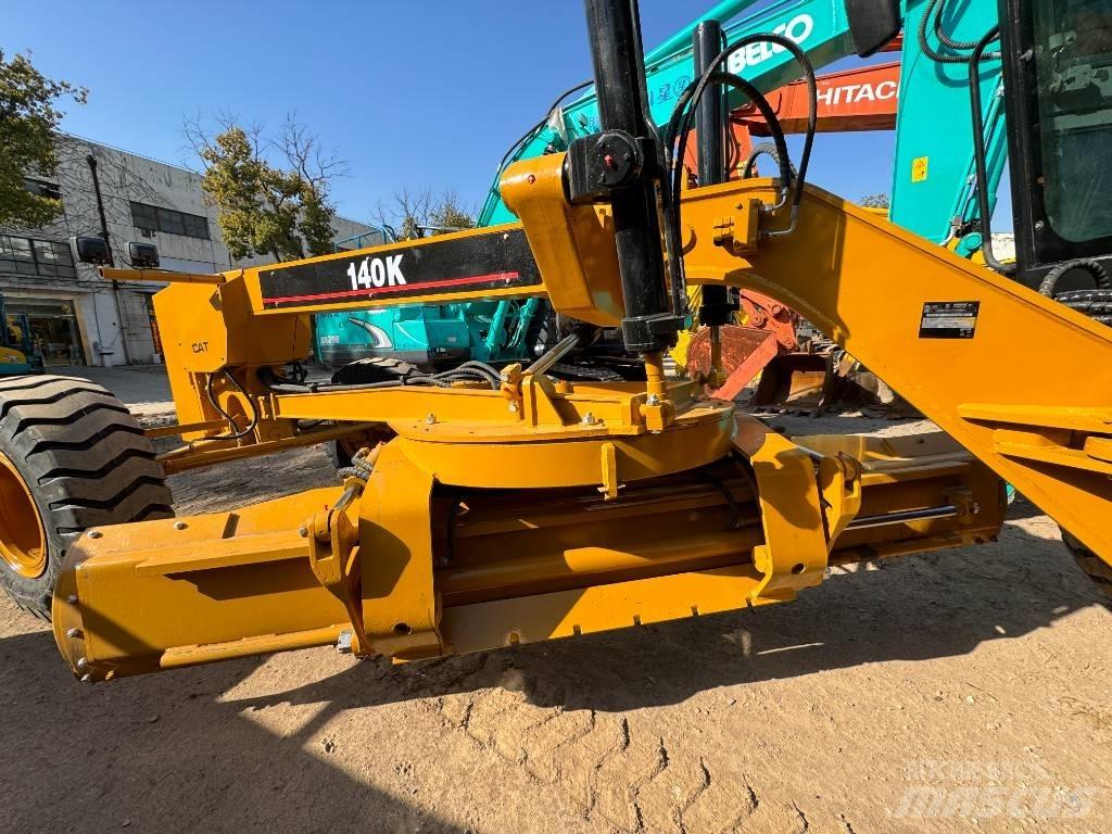CAT 140 K 그레이더