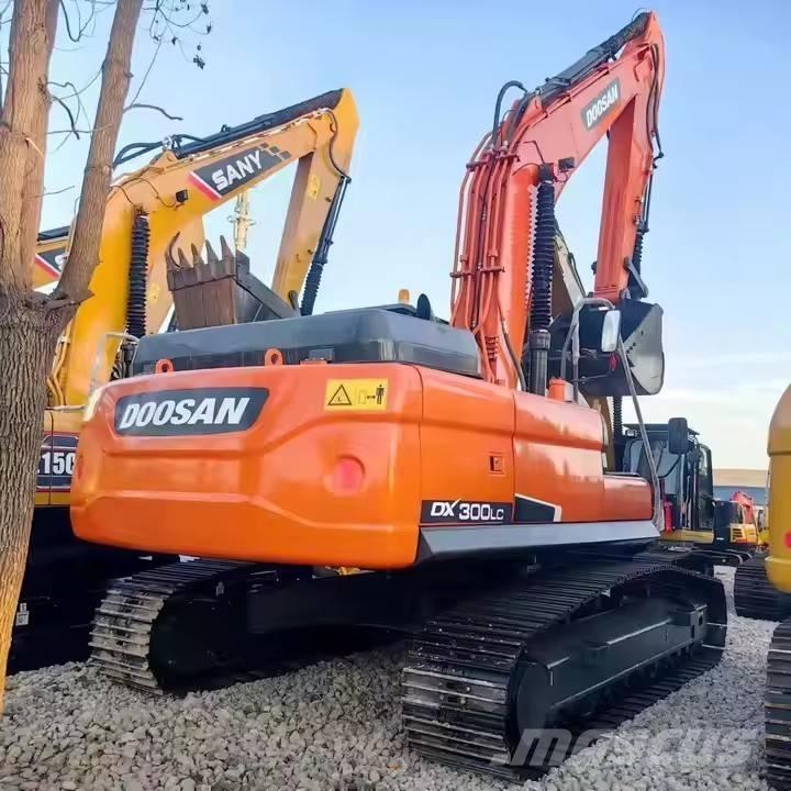 Doosan DX 300 LC 대형 굴삭기 29톤 이상