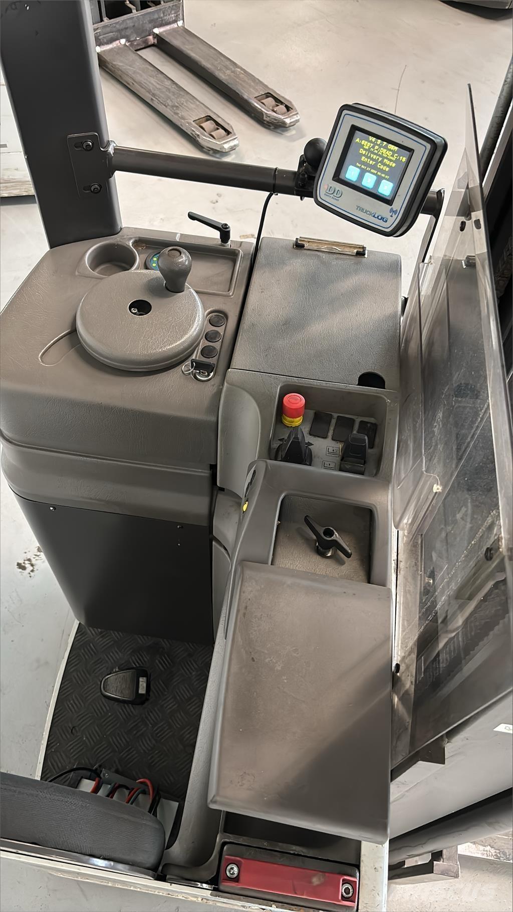 Atlet A160 보행식 리치 지게차