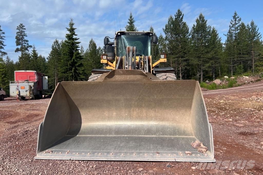 Volvo L 180 G  휠로우더