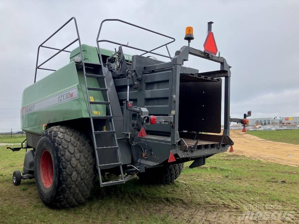 Fendt 12130 N 각형 곤포기