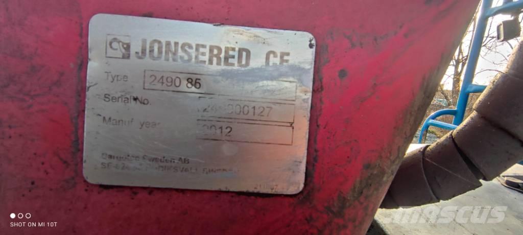 Jonsered 2490 목재 크레인