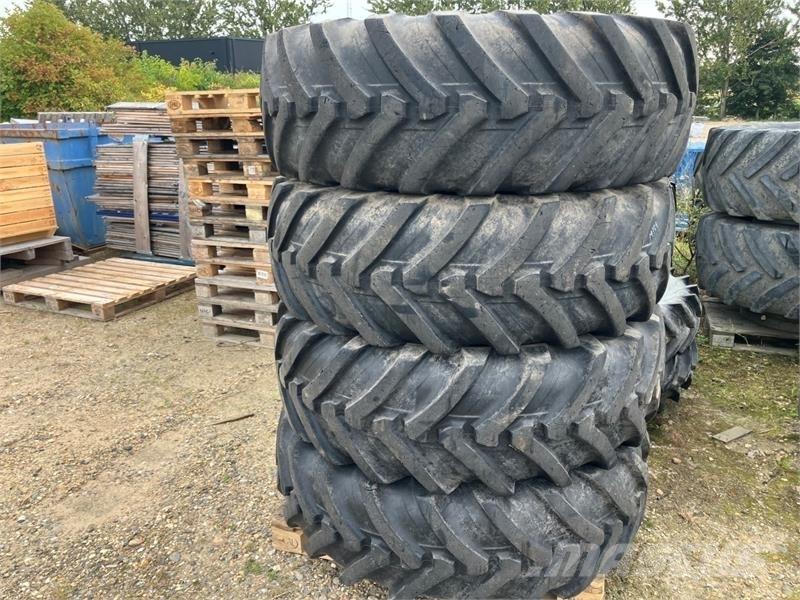  - - - 440/80R28 타이어, 휠 및 림