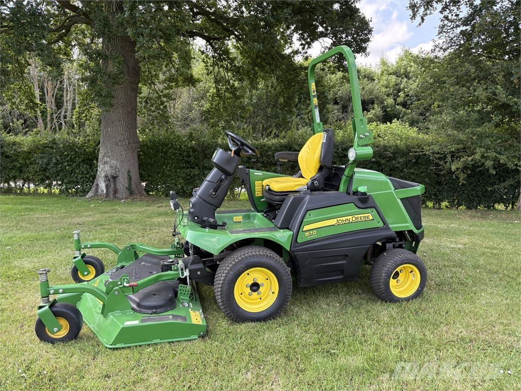 John Deere 1570 탑승형 잔디깎기