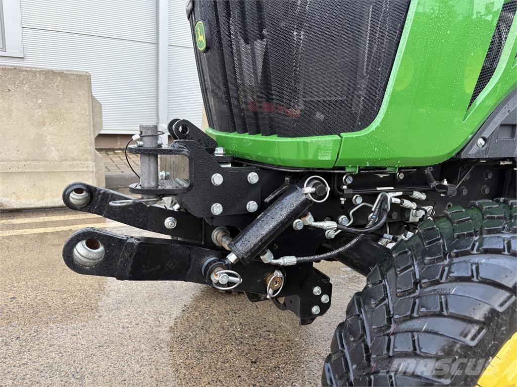 John Deere 2038R 소형 트랙터