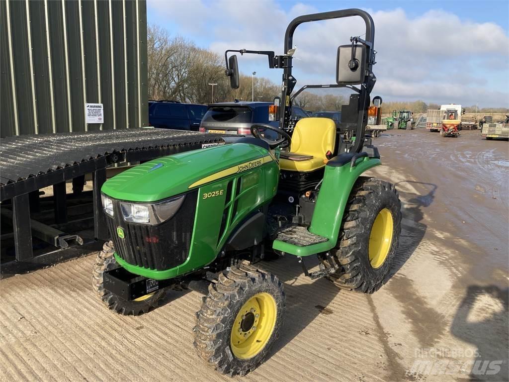 John Deere 3025E 소형 트랙터