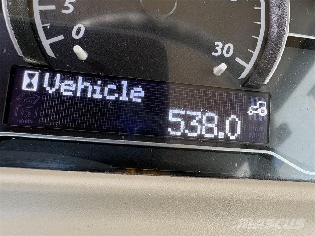 John Deere 4066R 소형 트랙터