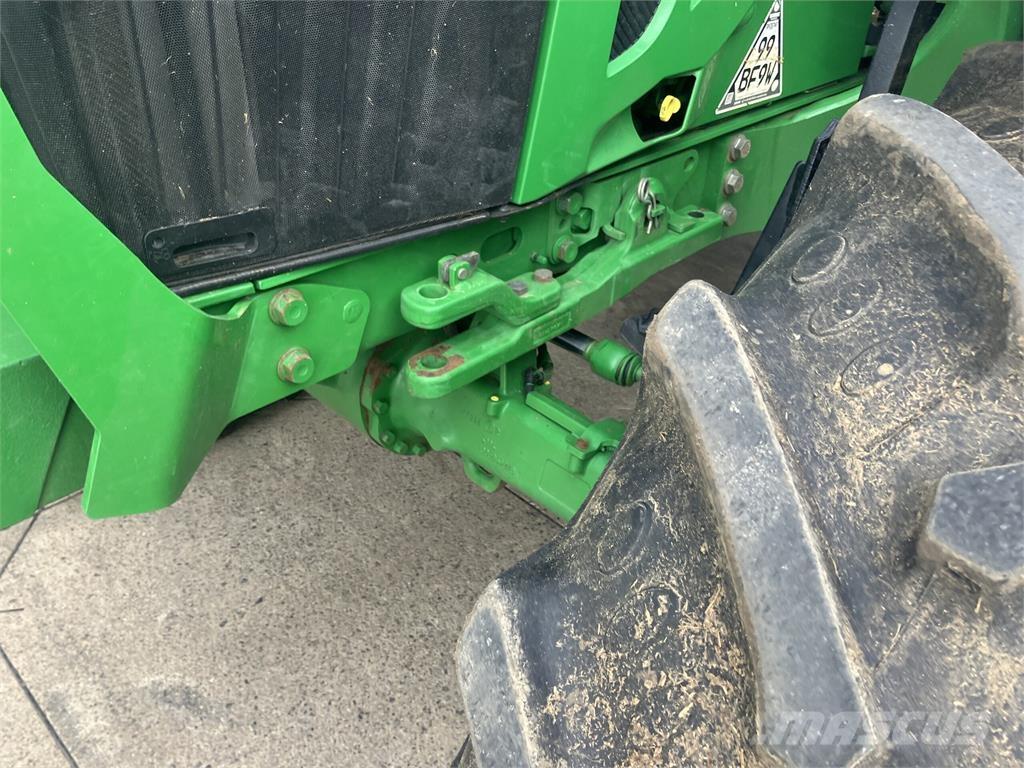 John Deere 6100M 트랙터