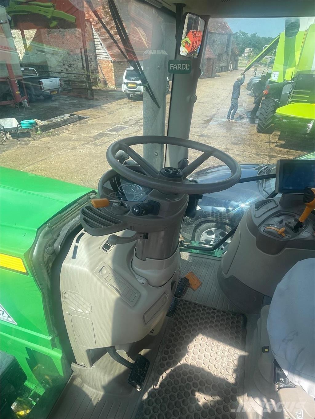 John Deere 6155R 트랙터