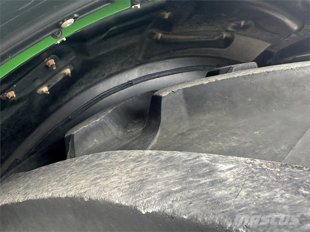 John Deere 6155R 트랙터